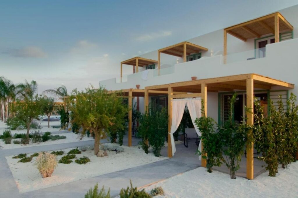 Hotelkamers met een terras CIRERA SICILY in Italië.