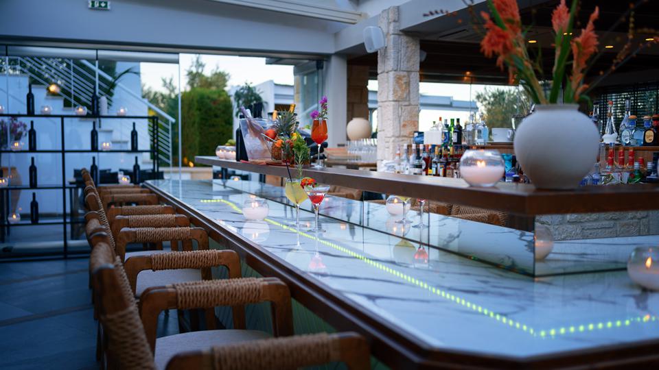 Kappa Luxury Villas & Suites Griekenland bar Kappa Luxury Villas & Suites in Griekenlad bar