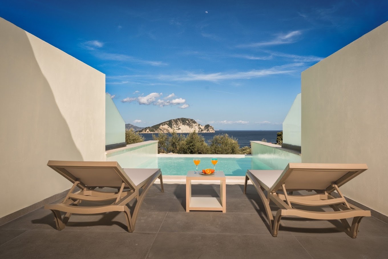 Lente Vivus Griekenland Studio Met Privezwembad Lente Vivus in Griekenland studio met een privézwembad en uitzicht op de zee.