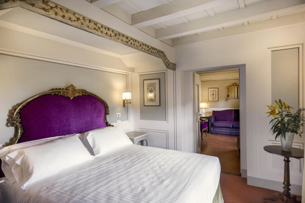 Torre a Cona Wine Estate queen suite