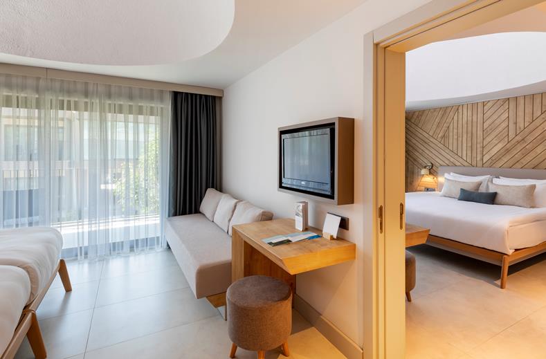 Familie Suite met twee kamers met een tweepersoonsbed Paloma Orenda in Turkije.