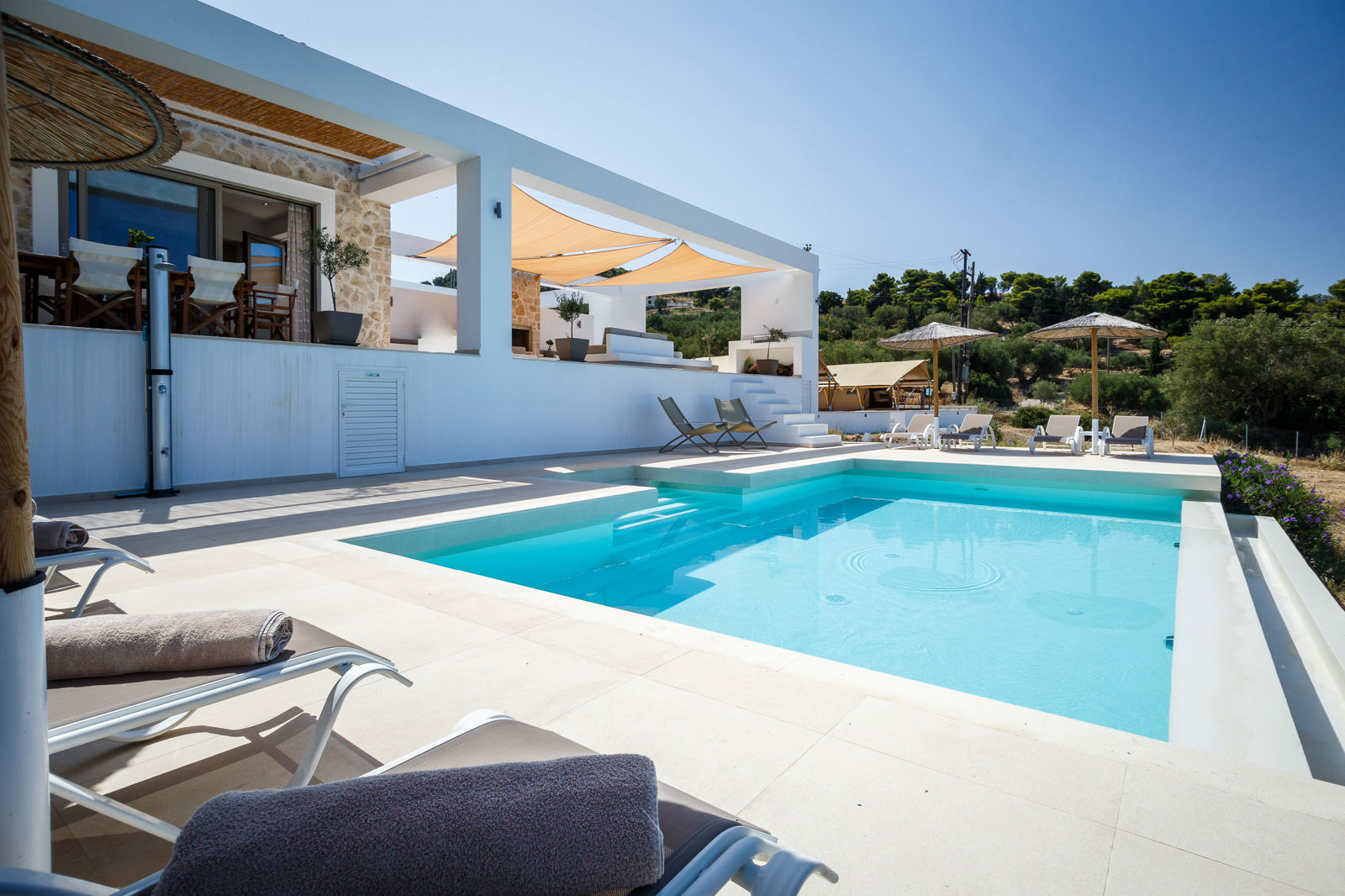 Medows Luxury Villa Keri Zakynthos — foto 2 Medows Luxury Villa, privézwembad met zeezicht over de Ionische Zee bij de luxe villa in Keri op Zakynthos