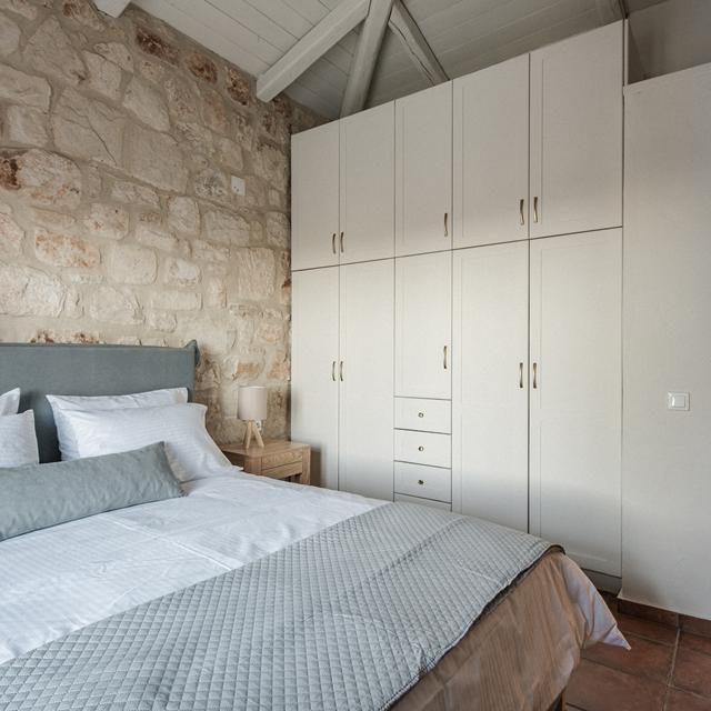 Viatzo Villas luxe villa met zwembad direct aan zee in Mouzaki op Zakynthos